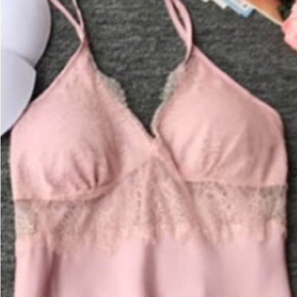 2Pc Beautifully Pink Nightgown W/Lace Under The Chest On Gown & Robe W/ Belt - Picture 3 of 5